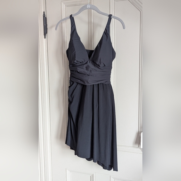 Magic Suit black shaping swimsuit with attached skirt size 8 - Picture 9 of 9